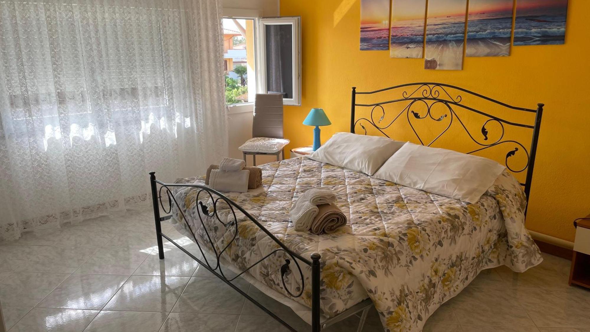 Casa Vacanze Da Roberta A Pochi Km Da Oristano Simaxis Ngoại thất bức ảnh