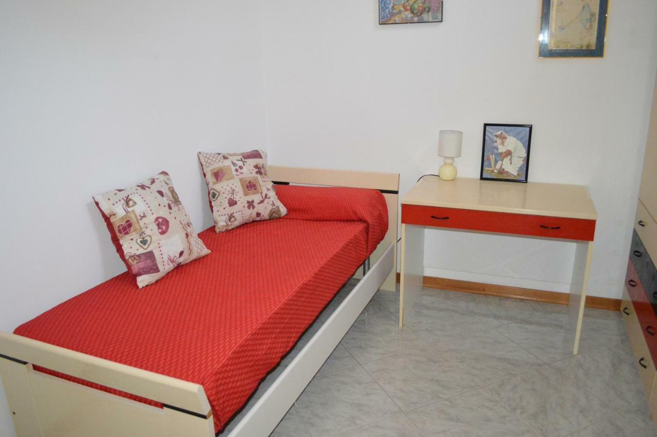 Casa Vacanze Da Roberta A Pochi Km Da Oristano Simaxis Ngoại thất bức ảnh